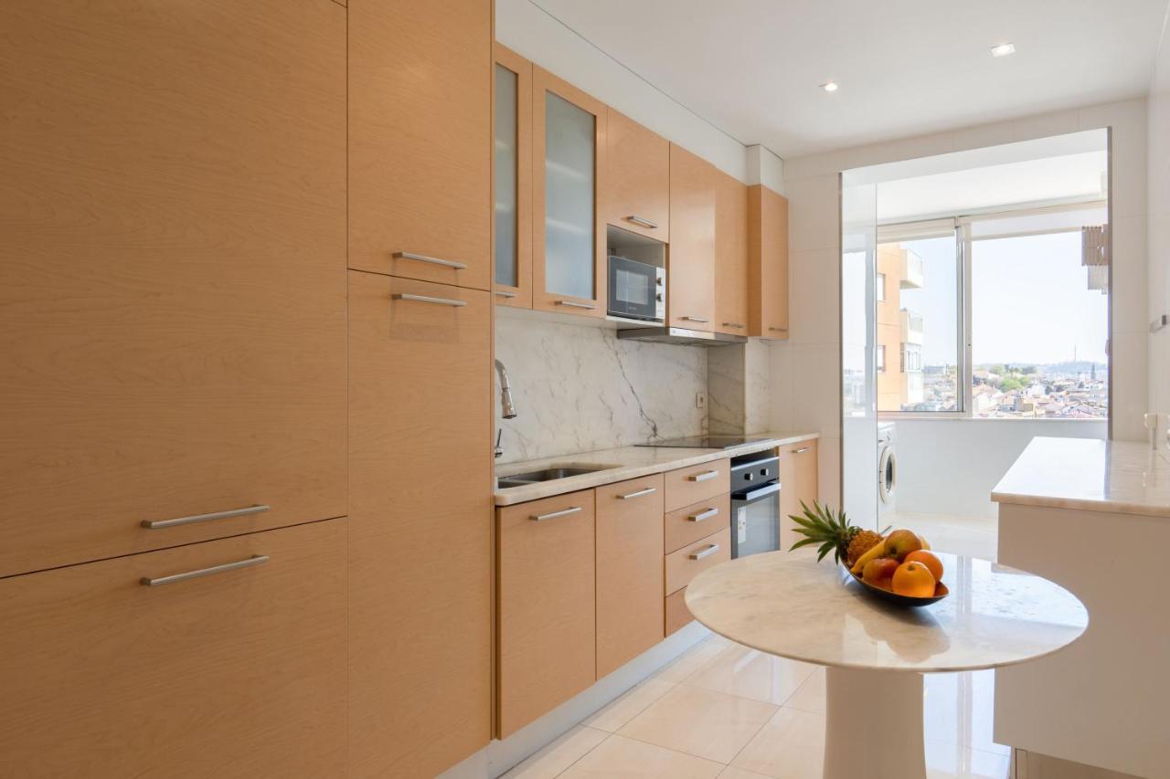 Carolina Roomy & Modern Apartment Porto Buitenkant foto